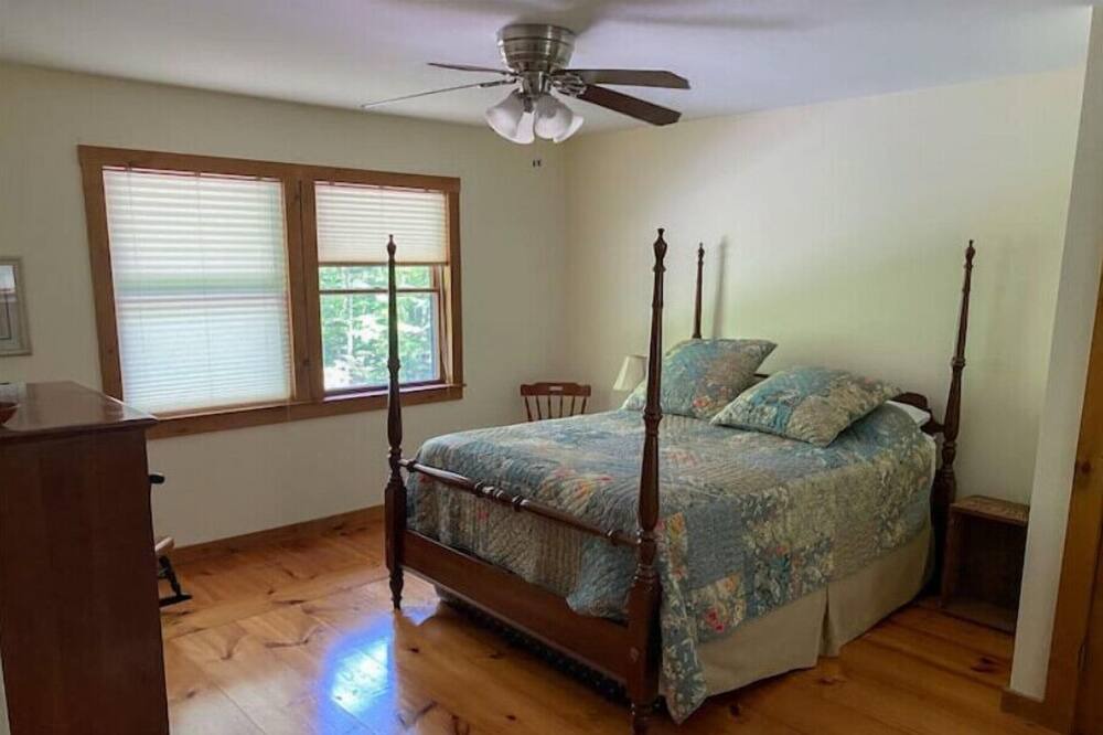 Photo of Bedroom in Forest Dale