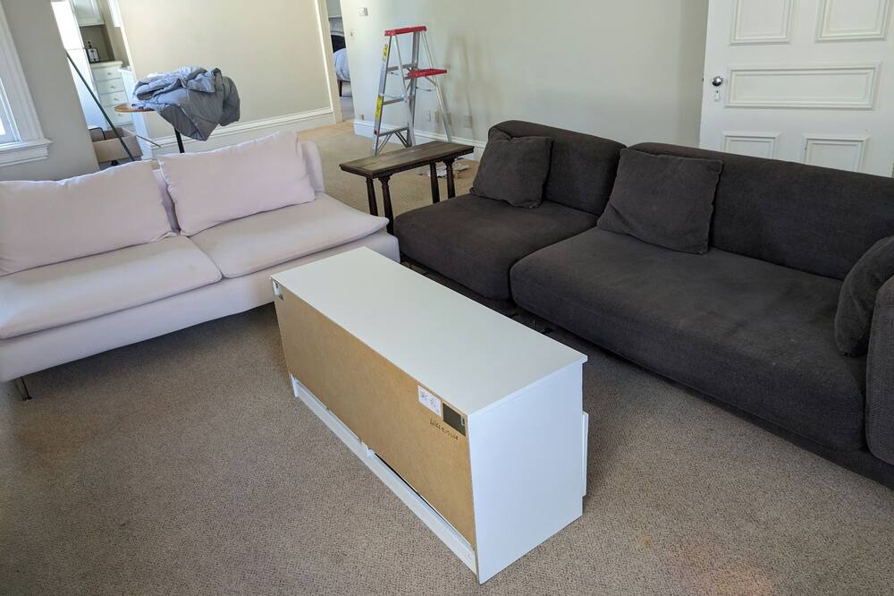 Photo of Livingroom in College Hill