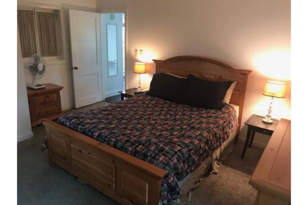 Photo of Bedroom in Niantic