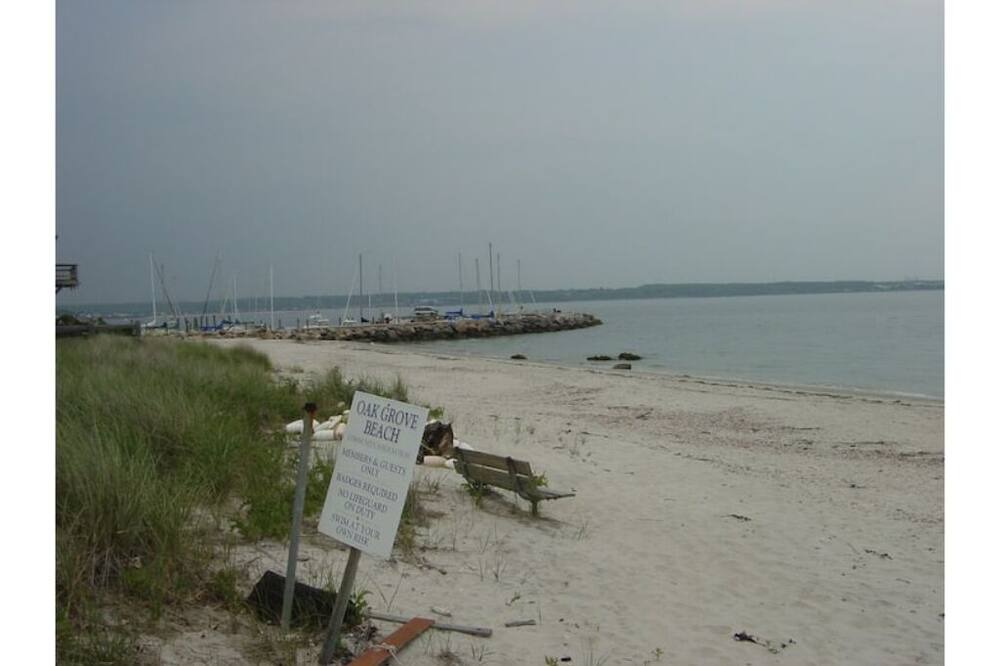 Photo of Others in Niantic