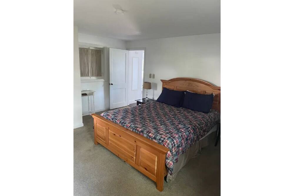 Photo of Bedroom in Niantic