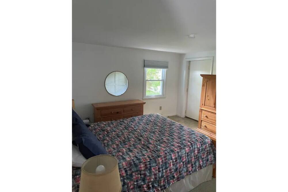 Photo of Bedroom in Niantic