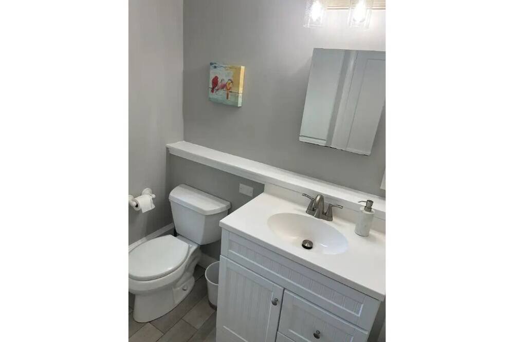 Photo of Bathroom in Niantic