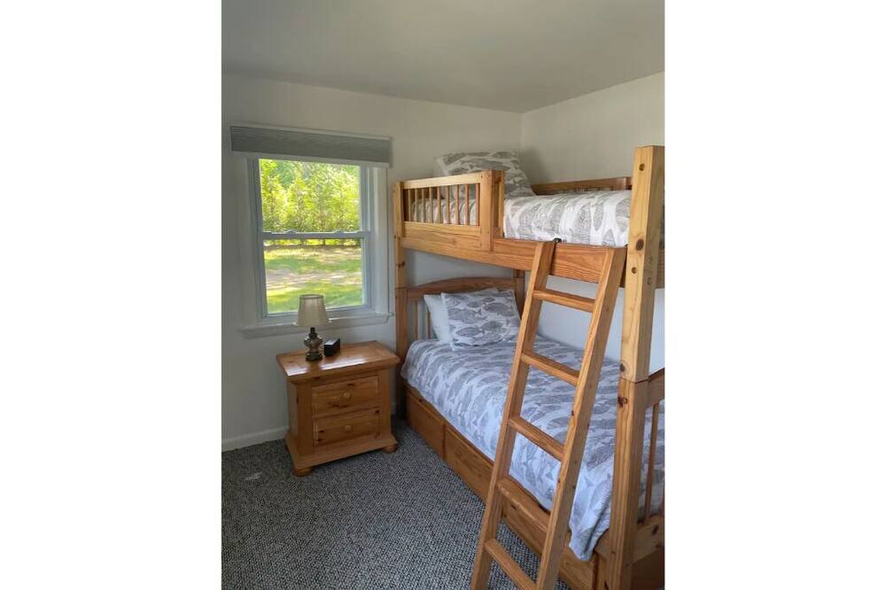 Photo of Bedroom in Niantic