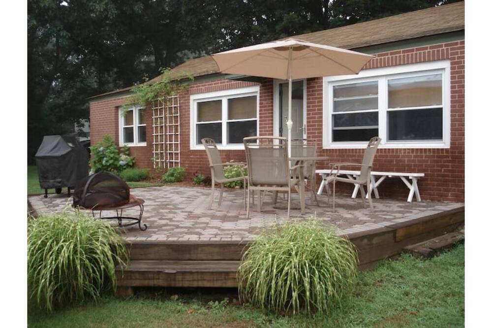 Photo of Patio Balcony in Niantic