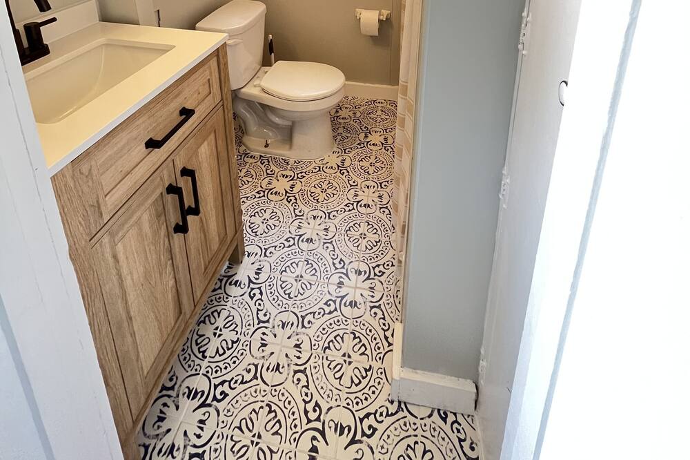 Photo of Bathroom in Niantic