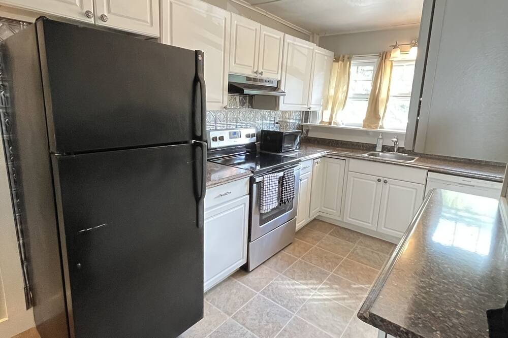 Photo of Kitchen in Niantic