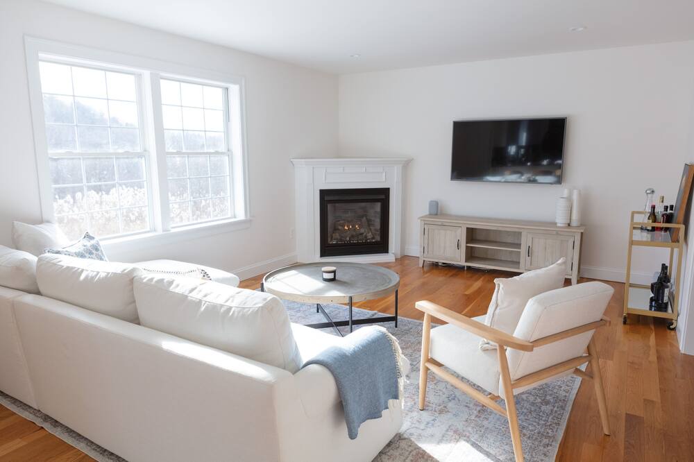 Photo of Livingroom in South Kent