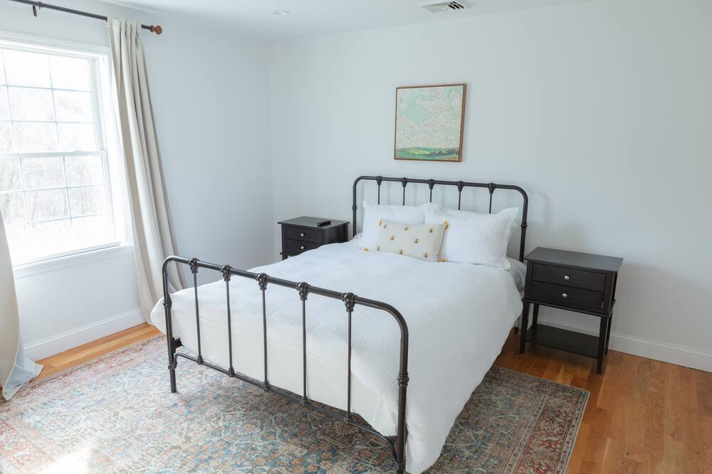 Photo of Bedroom in South Kent