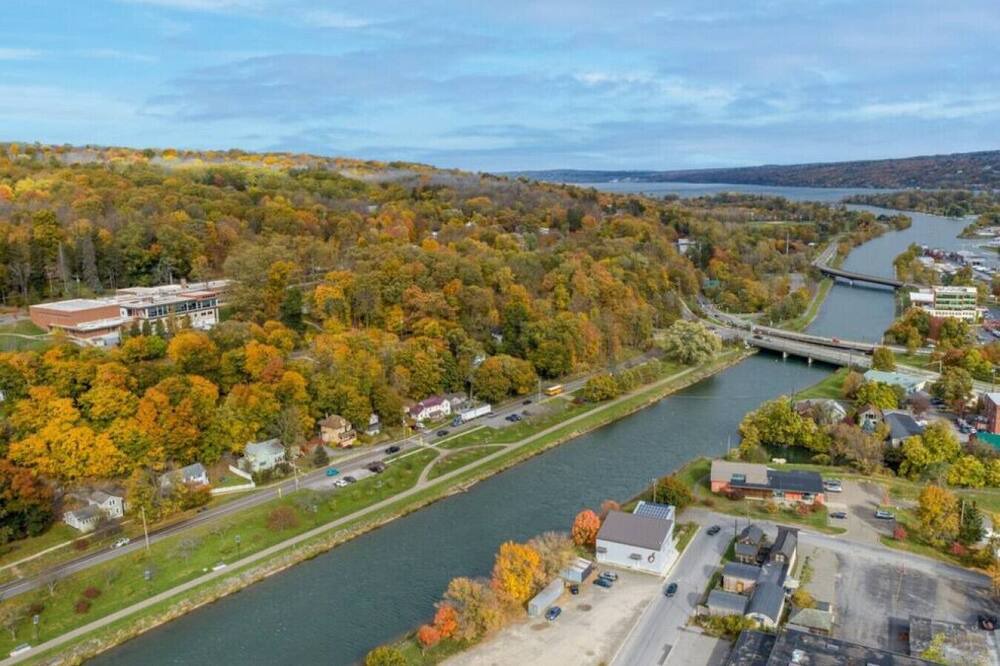 Photo of Others in Ithaca