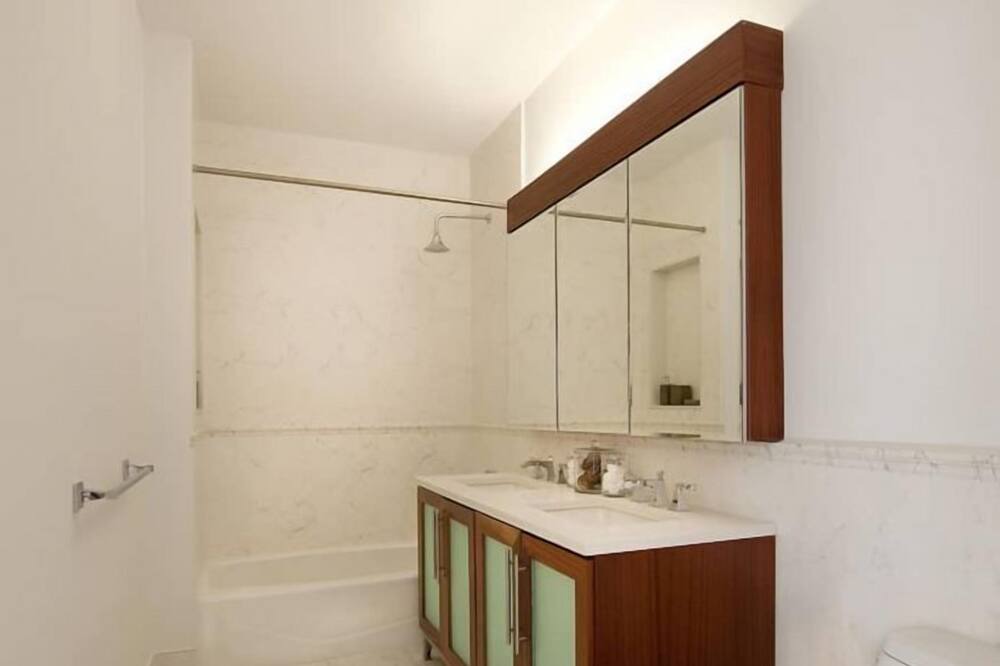 Photo of Bathroom in Manhattan Valley