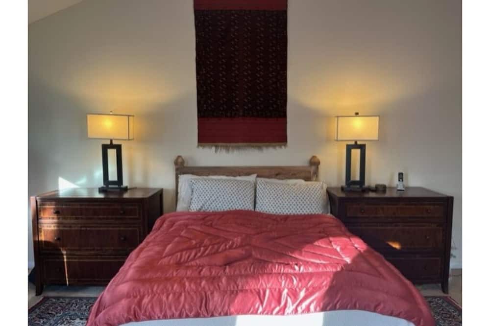 Photo of Bedroom in Guilford