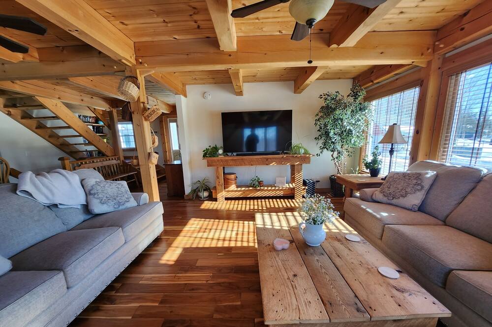 Photo of Livingroom in Dunbarton