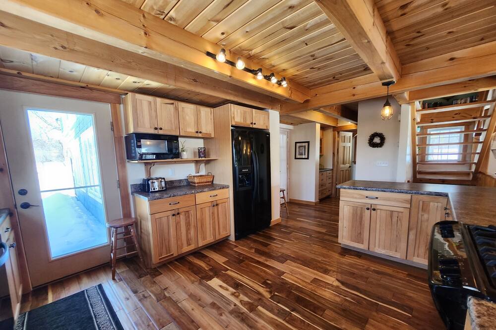 Photo of Kitchen in Dunbarton