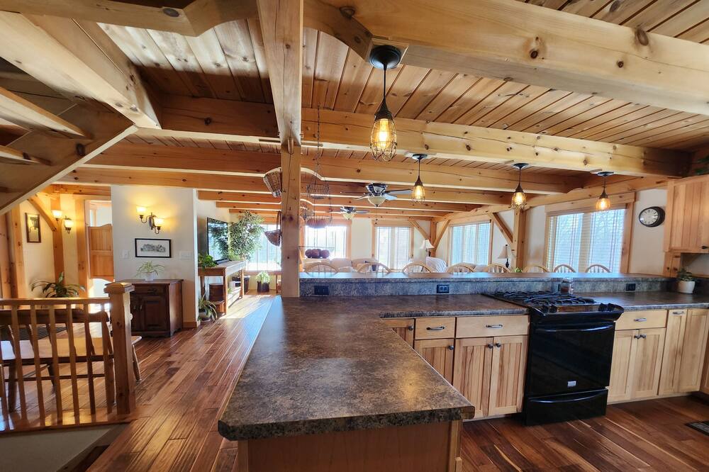 Photo of Kitchen in Dunbarton