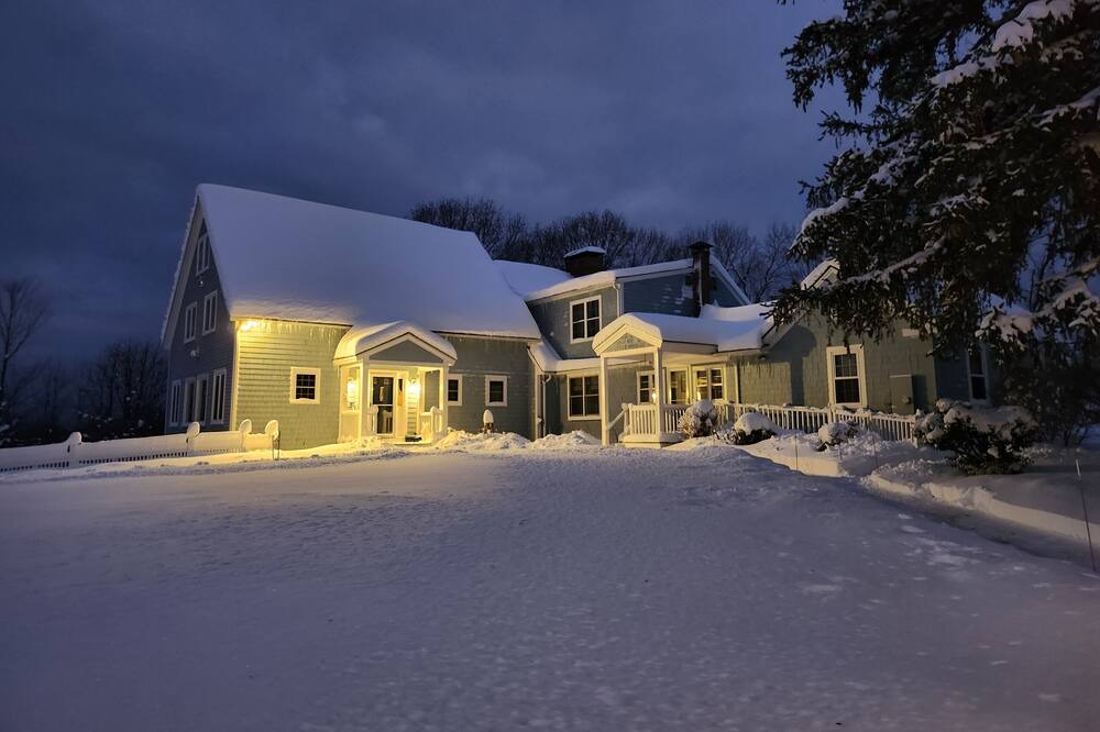 Photo of Outdoor in Dunbarton