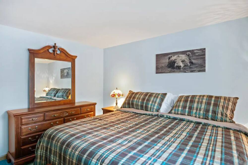 Photo of Bedroom in Lochmere