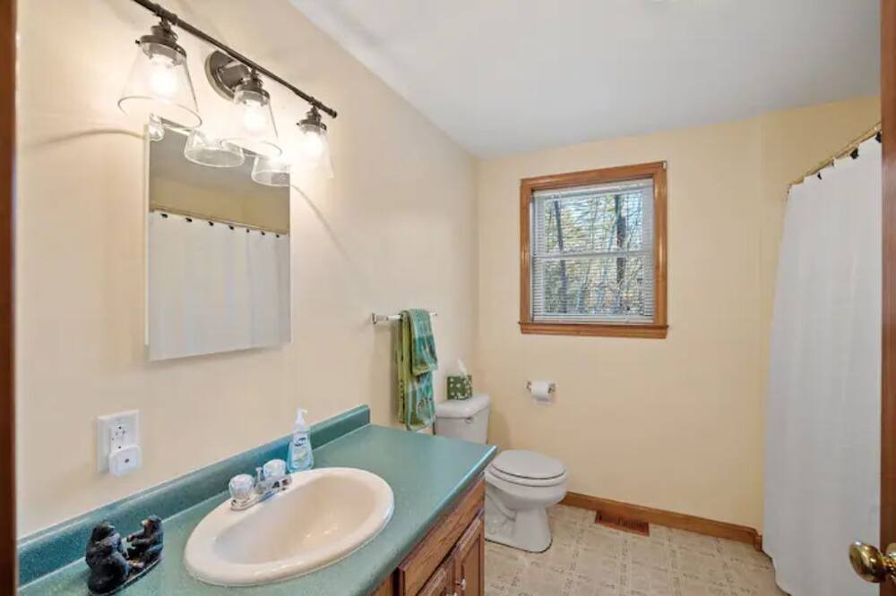 Photo of Bathroom in Lochmere