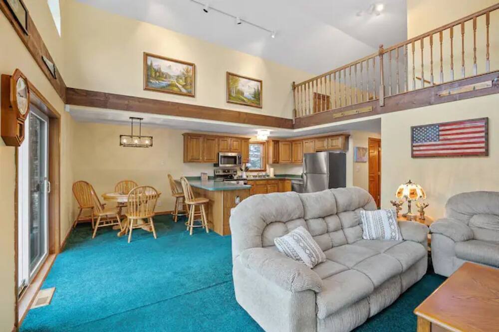 Photo of Livingroom in Lochmere