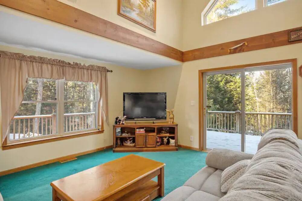 Photo of Livingroom in Lochmere