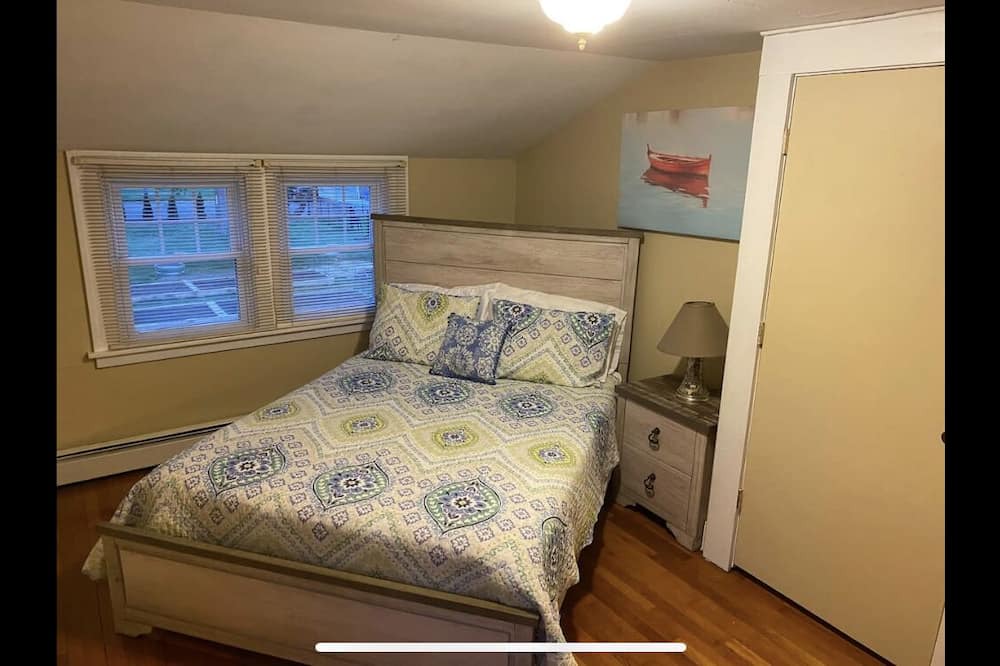 Photo of Bedroom in Branford Center