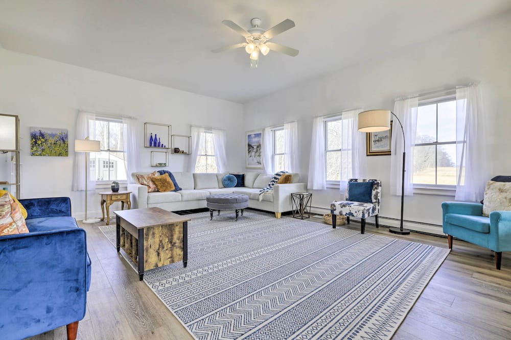 Photo of Livingroom in Lebanon