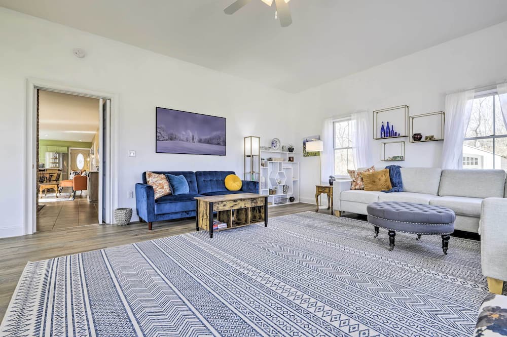 Photo of Livingroom in Lebanon