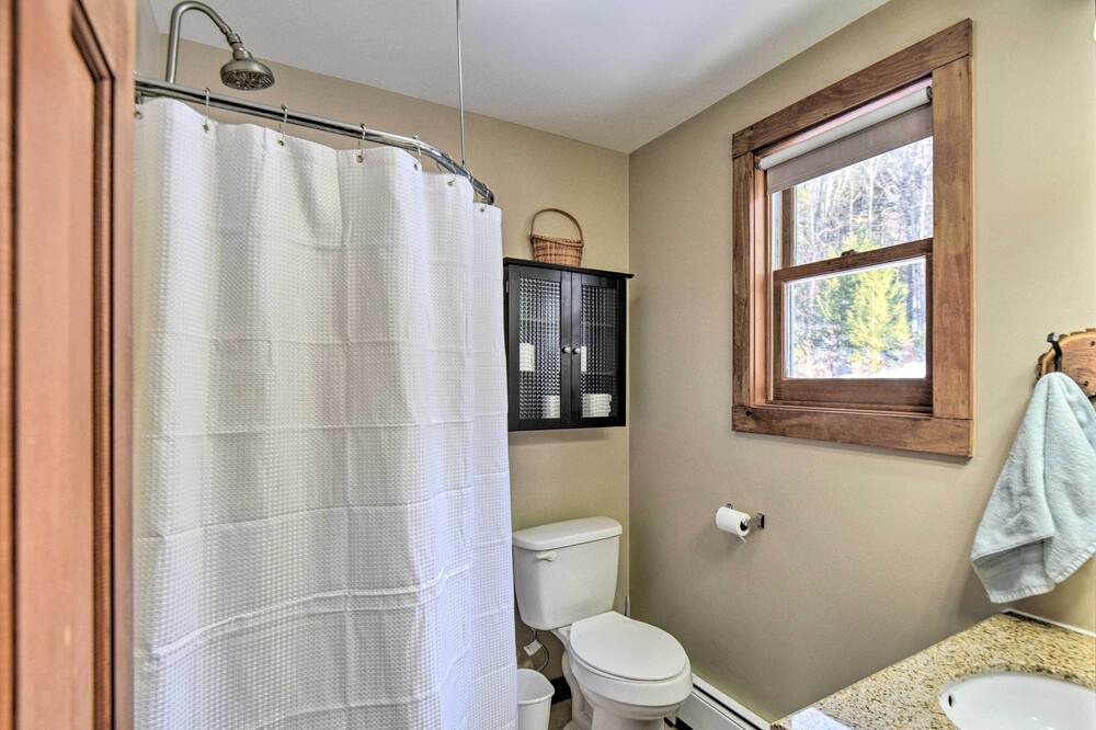Photo of Bathroom in Alexandria