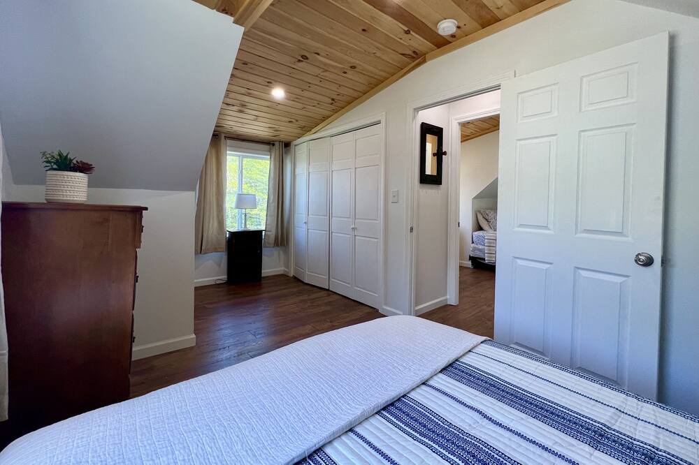 Photo of Bedroom in Bristol