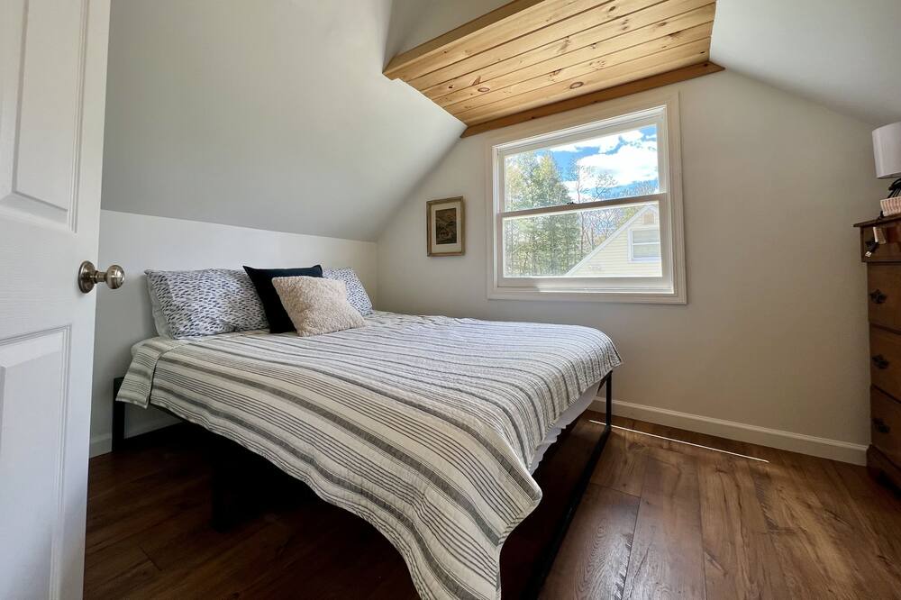 Photo of Bedroom in Bristol