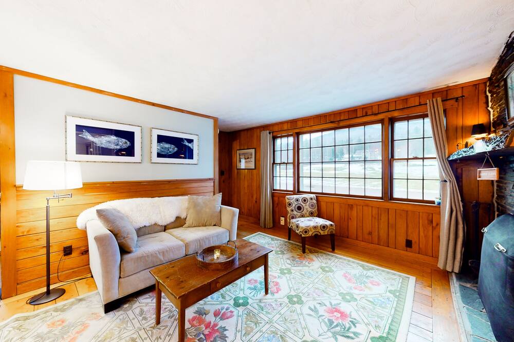 Photo of Others in Stowe Hollow