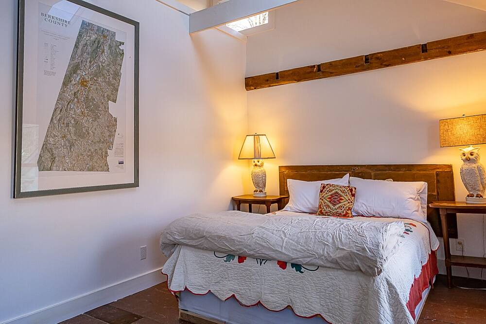 Photo of Bedroom in New Marlborough