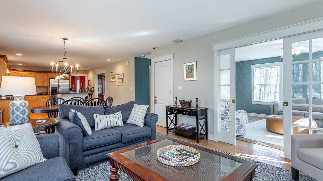 Photo of Livingroom in Goshen