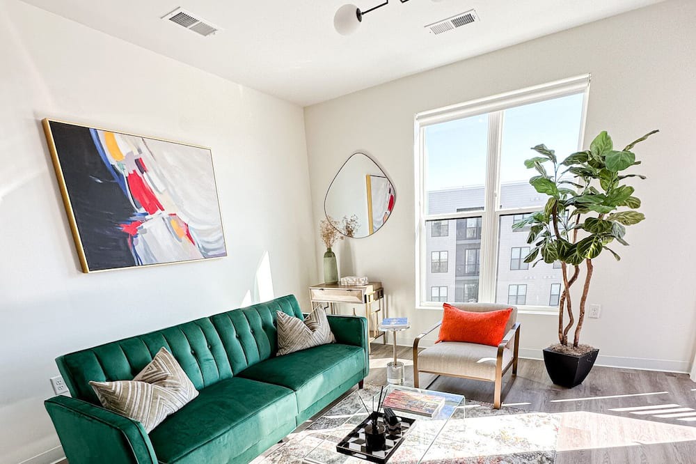 Photo of Livingroom in Mill River