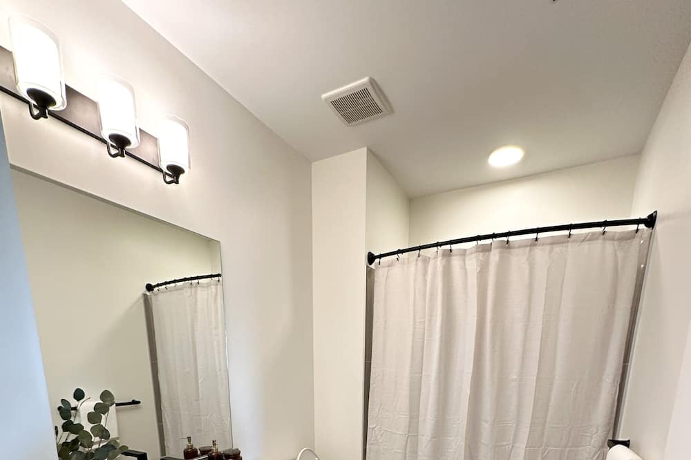 Photo of Bathroom in Mill River