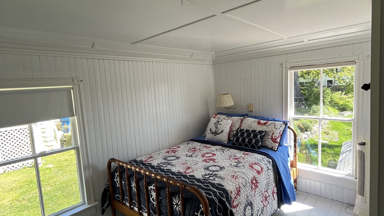 Photo of Bedroom in Peaks Island