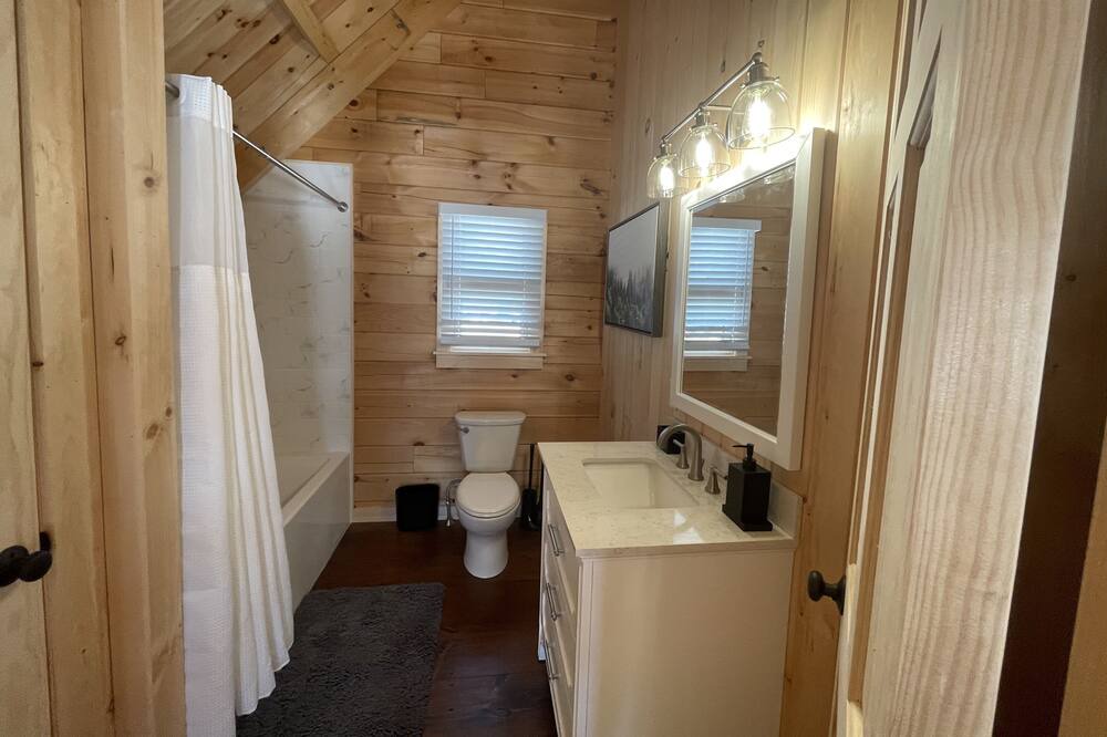 Photo of Bathroom in South Londonderry