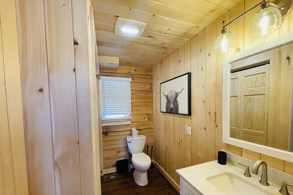 Photo of Bathroom in South Londonderry