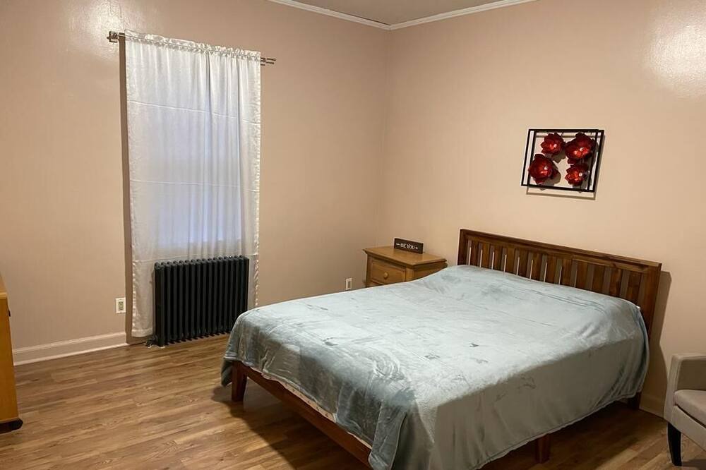 Photo of Bedroom in New Britain