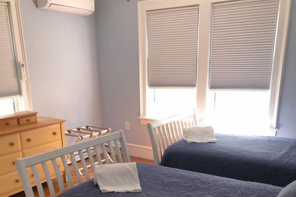 Photo of Bedroom in Easton's Point