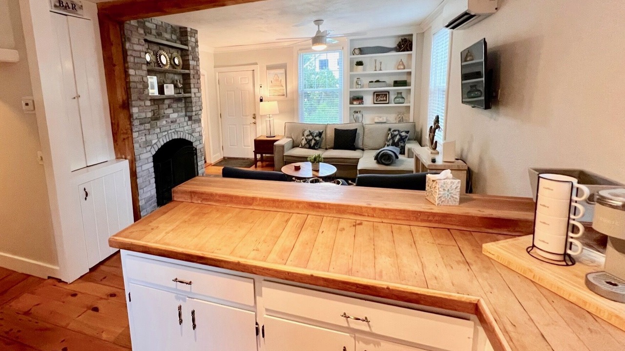 Photo of Kitchen in Off Broadway