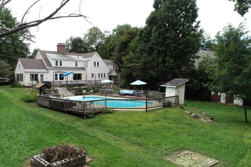 Photo of Outdoor in Laconia