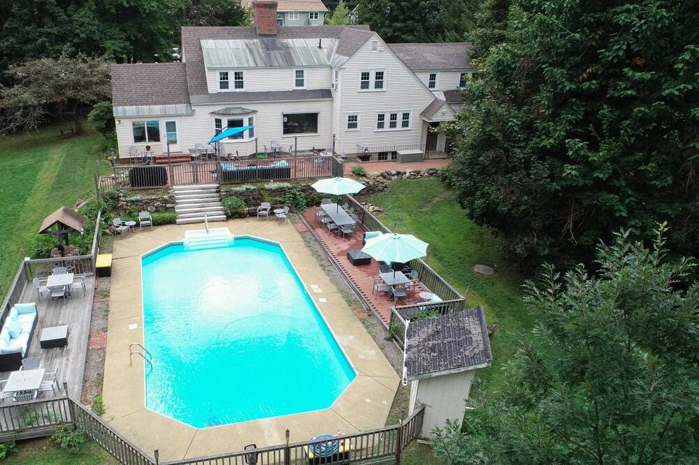 Photo of Outdoor in Laconia