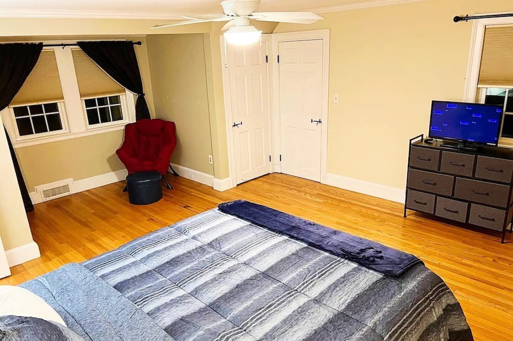 Photo of Bedroom in Laconia