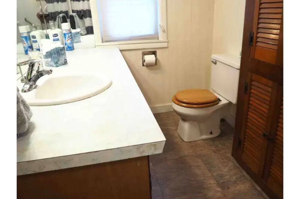 Photo of Bathroom in Waterbury Center