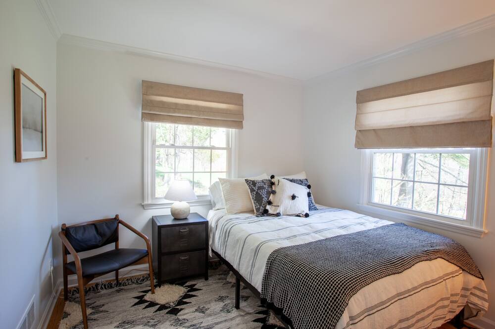 Photo of Bedroom in Rhinebeck