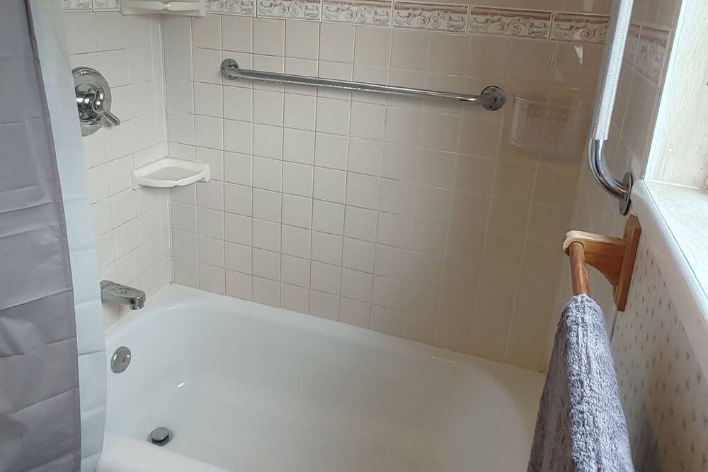 Photo of Bathroom in Canandaigua