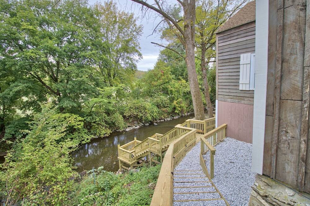 Photo of Outdoor in Canaan