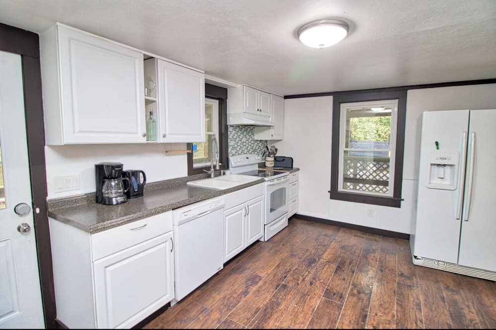 Photo of Kitchen in Canaan