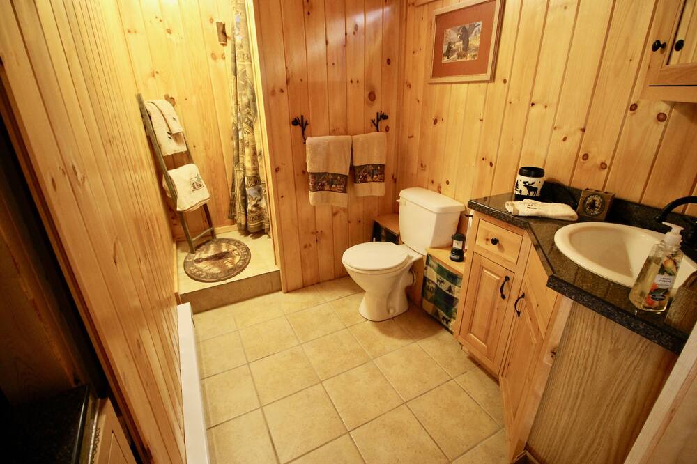 Photo of Bathroom in Kingfield